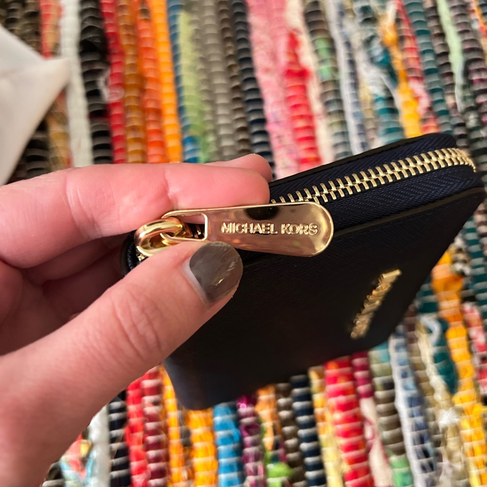 Michael Kors Navy Wallet - Picture 5 of 5